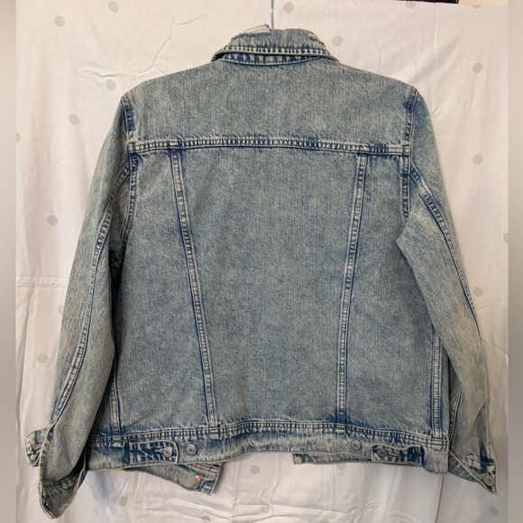 Jean jacket - Picture 2 of 3